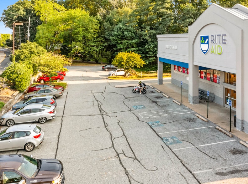 399 New London Rd, Newark, DE for lease - Building Photo - Image 2 of 12