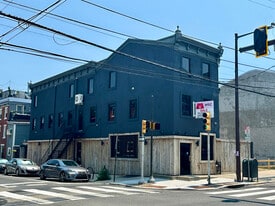 1359-61 2nd St, Philadelphia PA - Pub