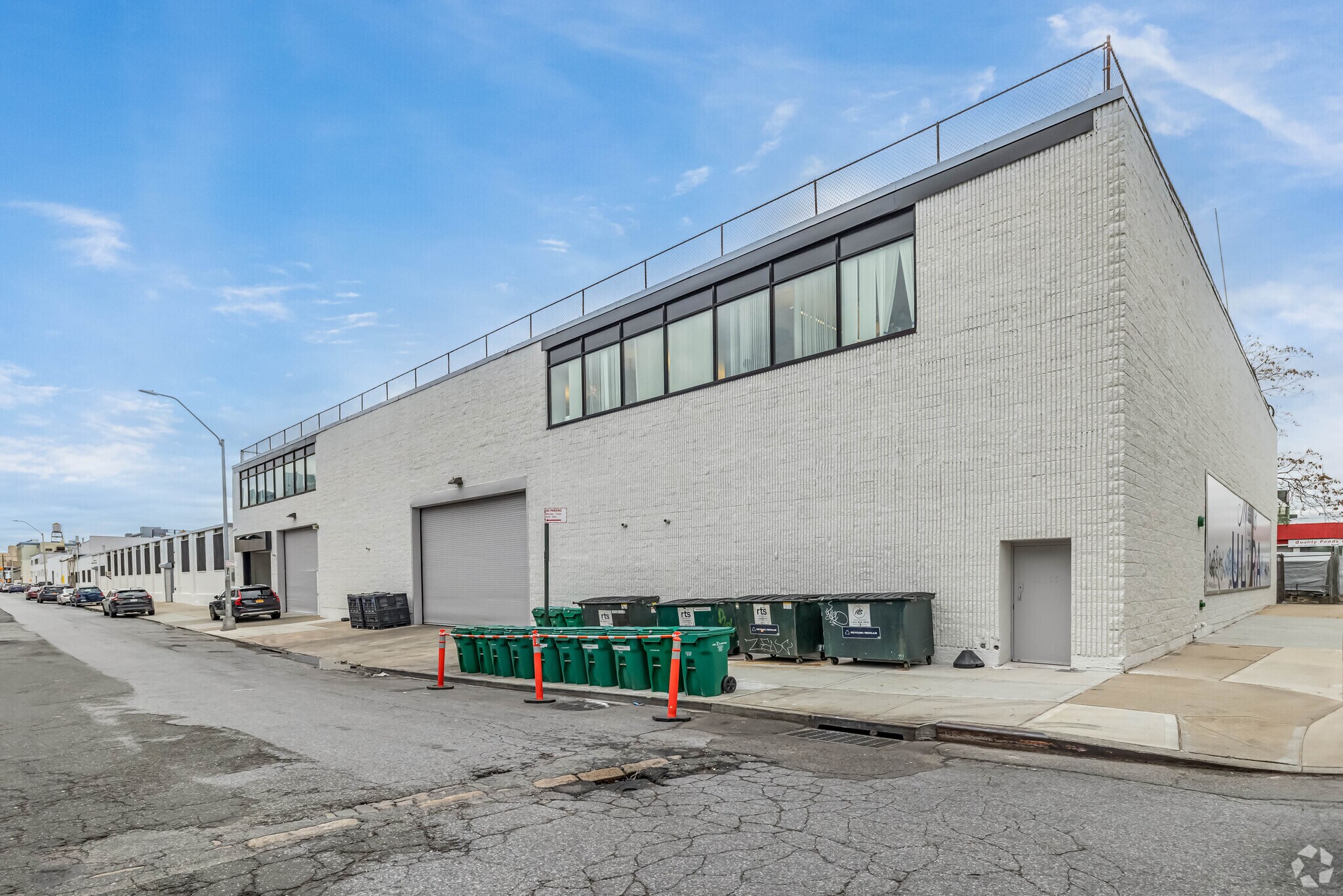 4933 31st Pl, Long Island City, NY for lease Building Photo- Image 1 of 6