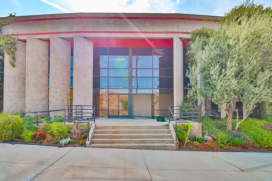 16230 Filbert St, Sylmar, CA for sale - Building Photo - Image 1 of 1