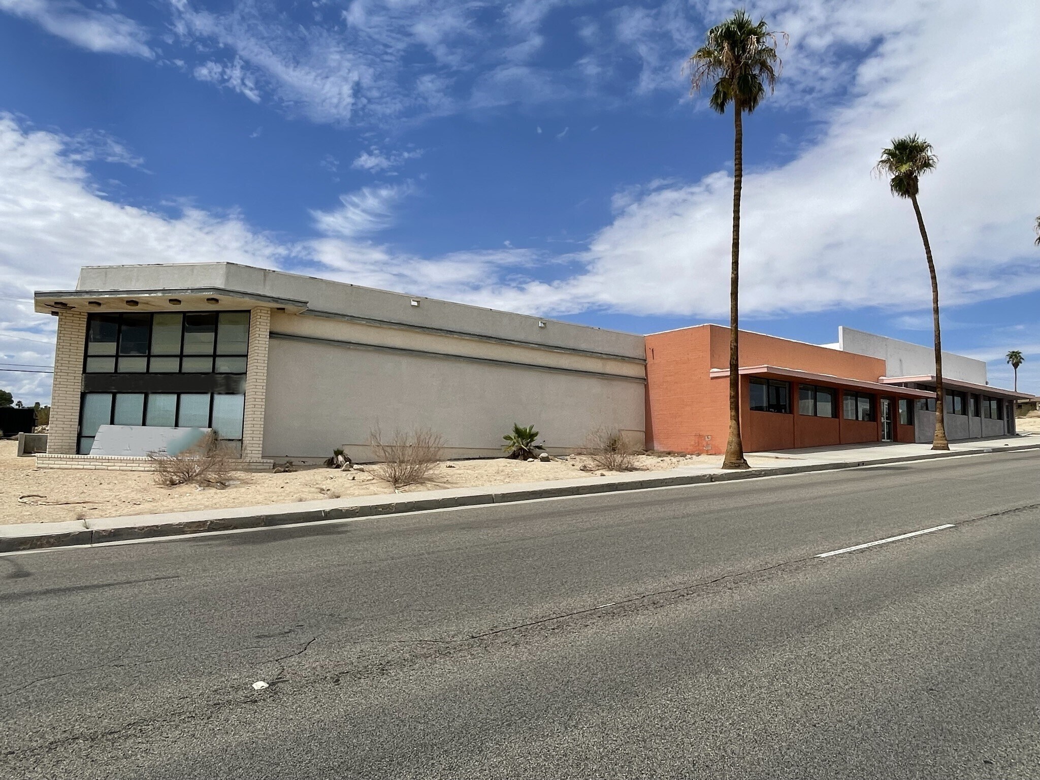 5864 Adobe Rd, Twentynine Palms, CA 92277