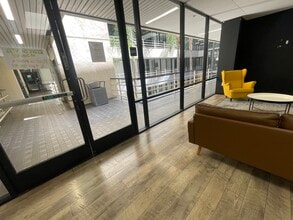 901 W Civic Center Dr, Santa Ana, CA for lease Lobby- Image 2 of 20