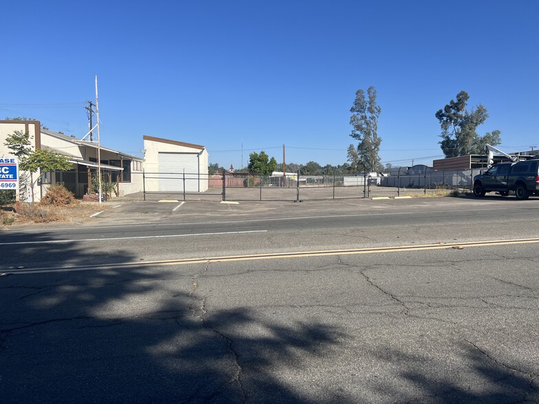 499 Main St, Ramona, CA for lease - Building Photo - Image 1 of 2