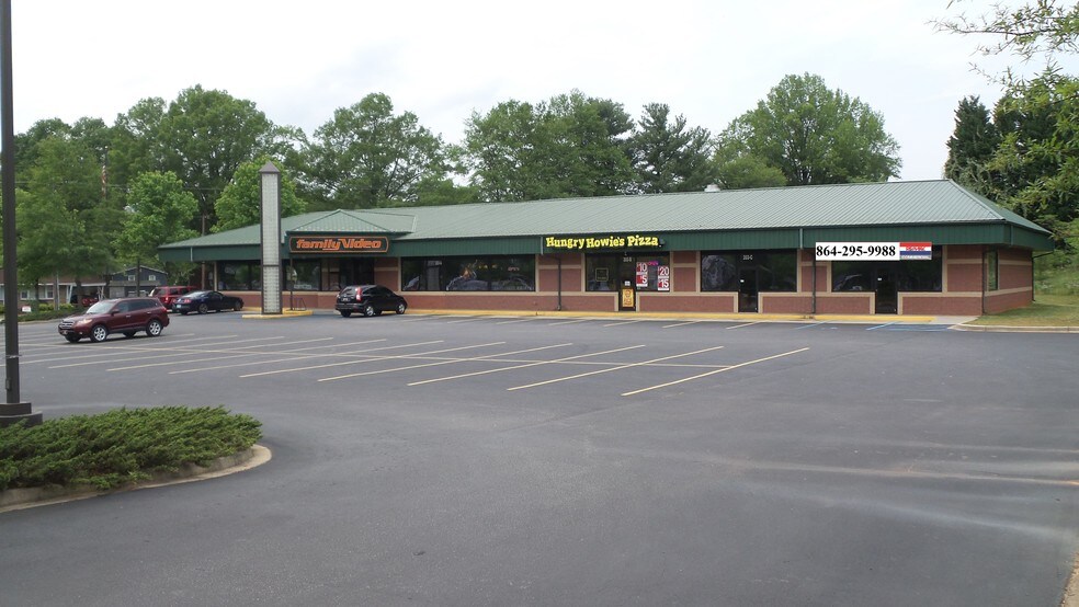 203 E Butler Rd, Mauldin, SC 29662