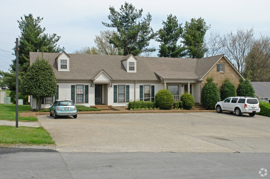 1105-1107 Lakeview Dr, Franklin, TN for sale - Primary Photo - Image 1 of 3