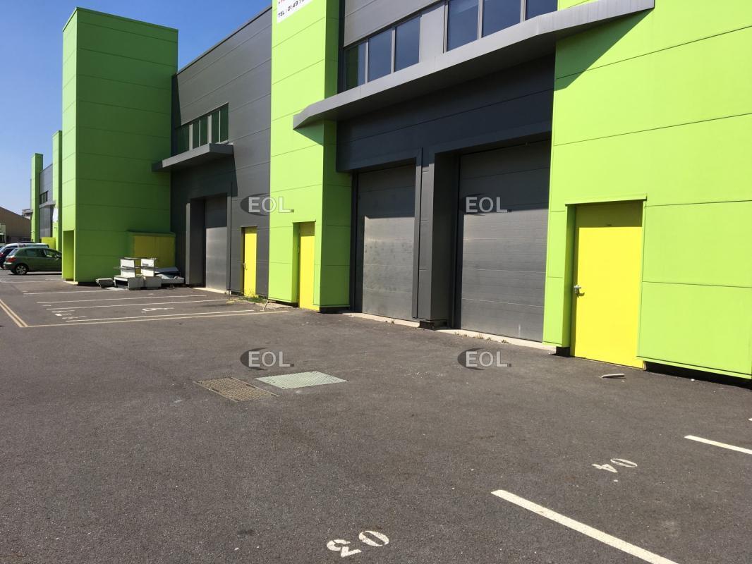 Flex in Morangis for lease Building Photo- Image 1 of 8