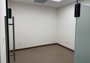 9777 Wilshire Blvd, Beverly Hills, CA for lease Interior Photo- Image 1 of 1