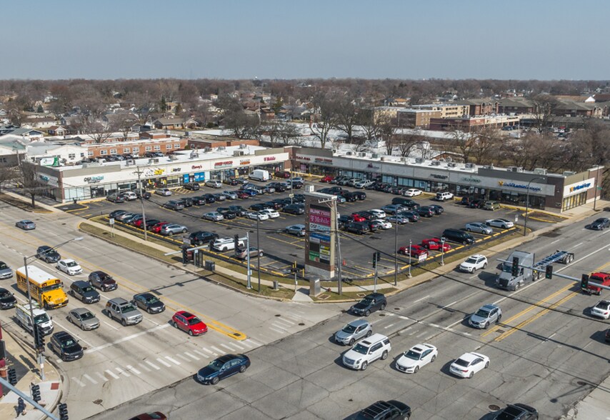 6310-6356 W 95th St, Oak Lawn, IL for lease - Primary Photo - Image 1 of 19