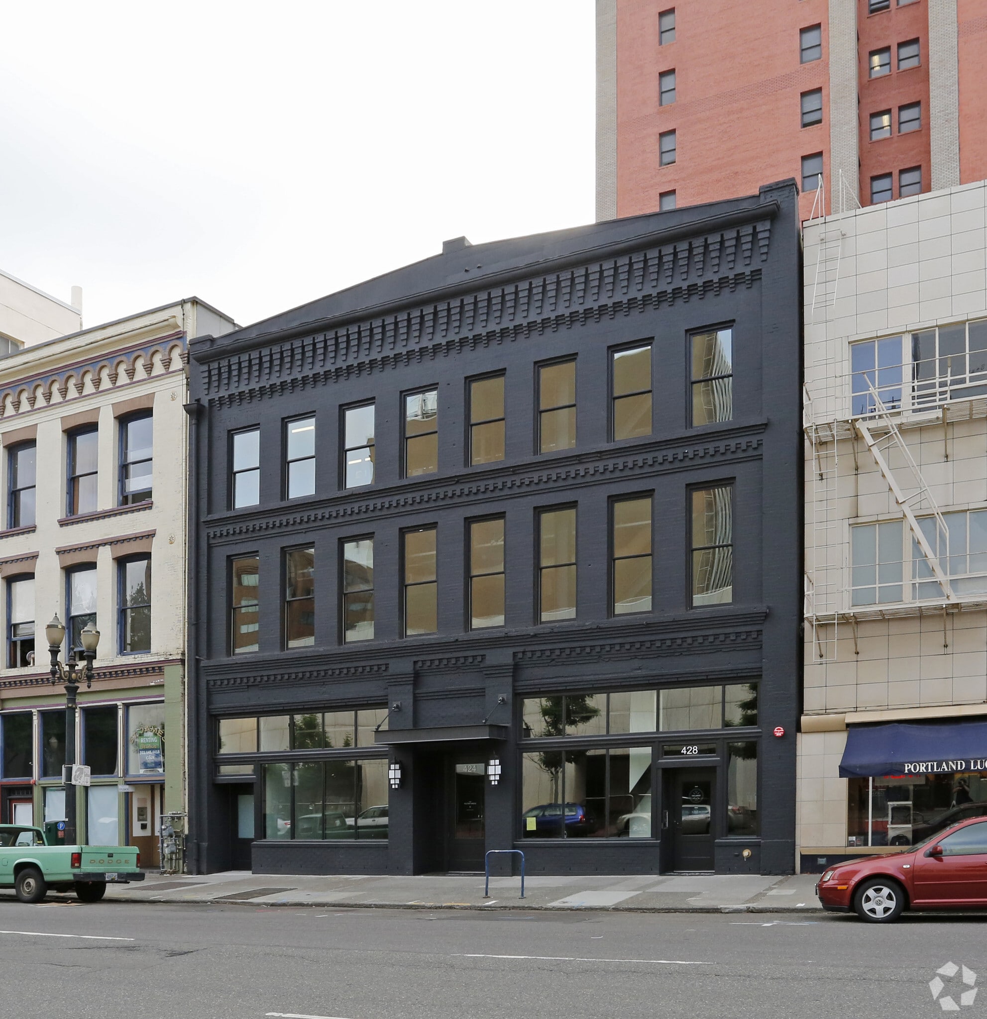 424-428 SW 4th Ave, Portland, OR for lease Building Photo- Image 1 of 10
