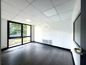 37 Rue Adam Ledoux, Courbevoie for sale Interior Photo- Image 2 of 3