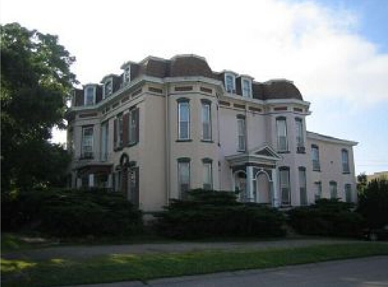 314 W State St, Centerville, IA for sale - Building Photo - Image 1 of 1