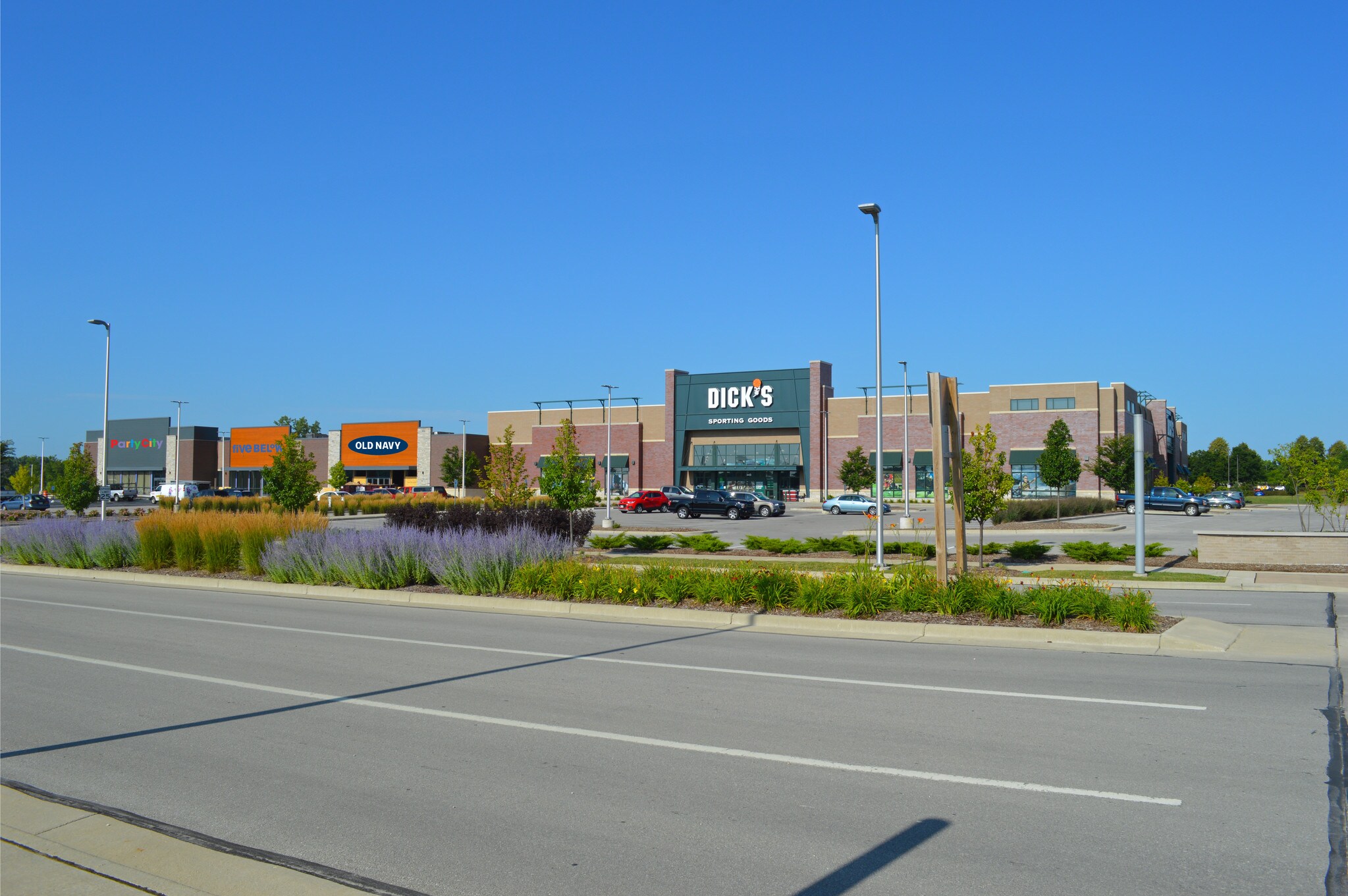 345 Discovery Dr, Brookfield, WI for sale Building Photo- Image 1 of 1