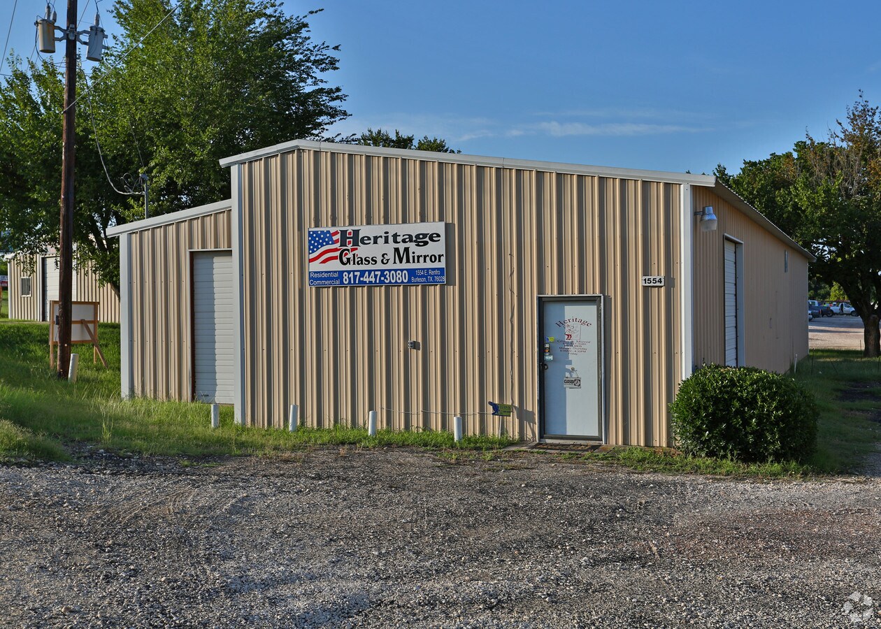 1554 E Renfro St, Burleson, TX 76028