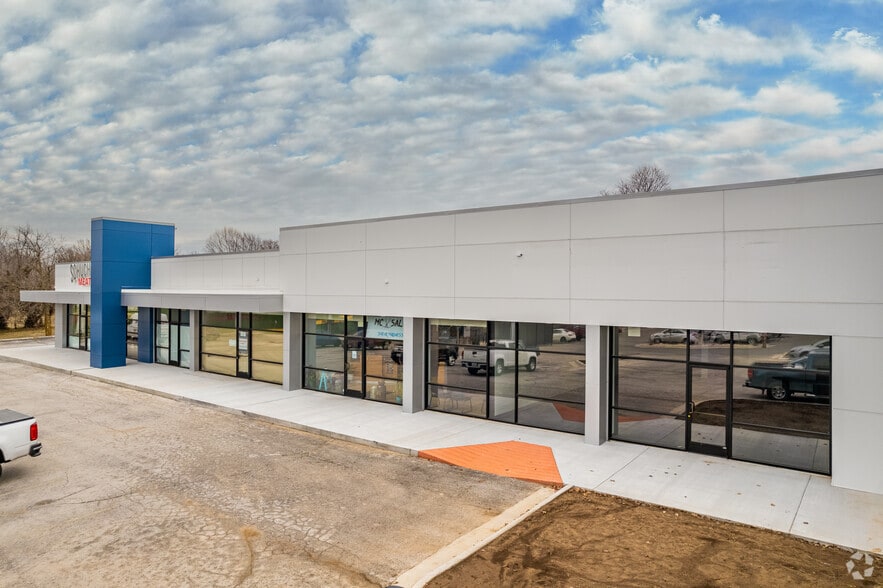 1845 E Turner Blvd, Springfield, MO for lease - Building Photo - Image 3 of 4