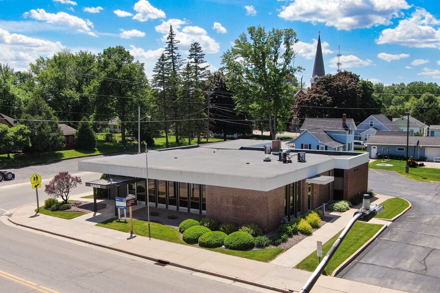 101 N Main St, Black Creek, WI for lease - Building Photo - Image 2 of 13