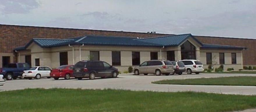 1701 38th Ave, Spencer, IA for sale - Primary Photo - Image 1 of 1