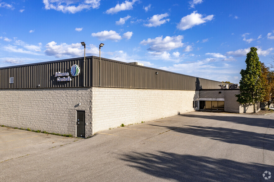 505 Finley Ave, Ajax, ON for lease - Primary Photo - Image 1 of 5