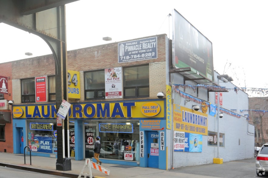 72-16-72-18 Roosevelt Ave, Jackson Heights, NY for sale - Primary Photo - Image 1 of 1