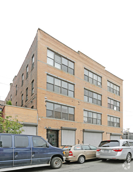 257-261 Varet St, Brooklyn, NY for lease - Building Photo - Image 1 of 11