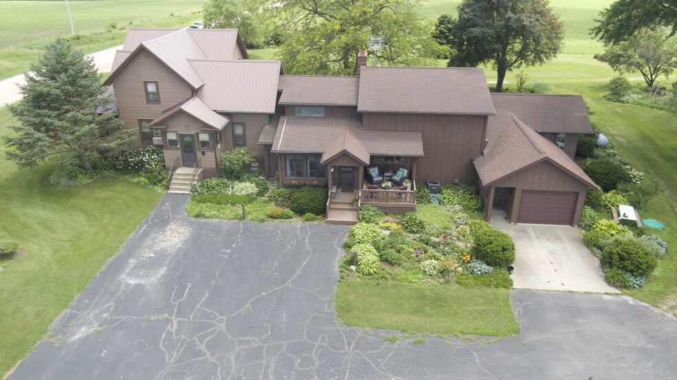 19665 T Ave, Hawkeye, IA for sale - Primary Photo - Image 1 of 6