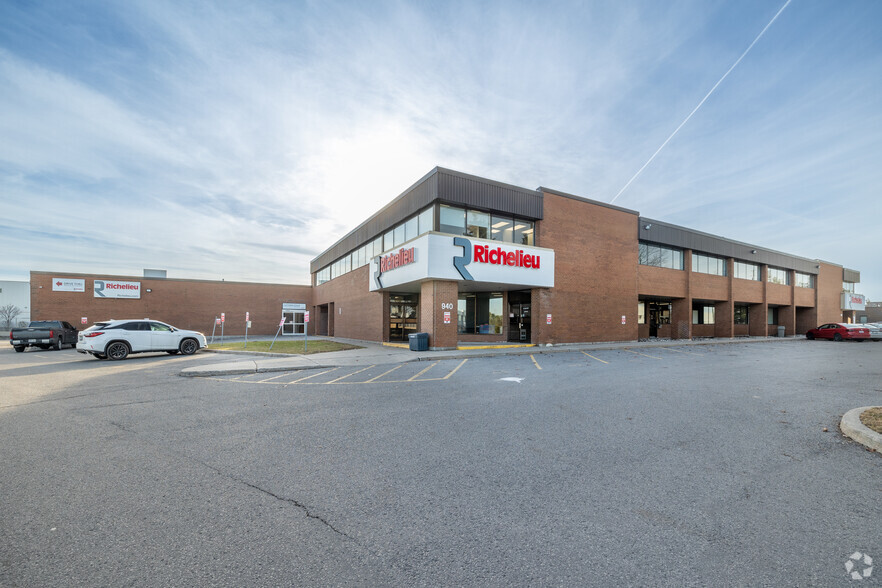 940 Belfast Rd, Ottawa, ON for lease - Building Photo - Image 2 of 6