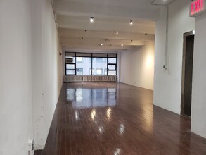 153 W 36th St, New York, NY for lease Interior Photo- Image 2 of 8