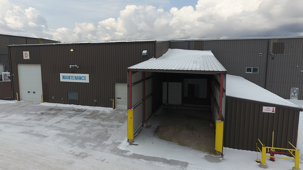 770 Pandora Av E, Winnipeg, MB for lease - Building Photo - Image 3 of 13