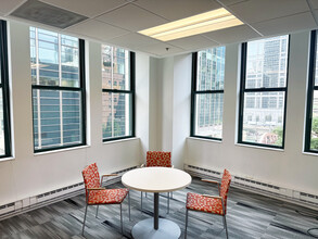 350 N Clark St, Chicago, IL for lease Interior Photo- Image 2 of 5