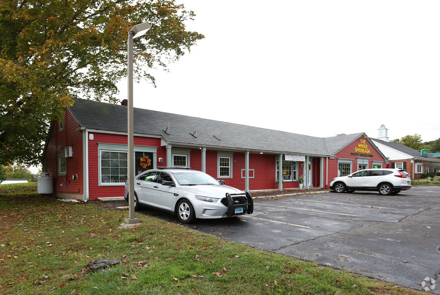 370 Main St, Durham, CT for lease - Building Photo - Image 2 of 2