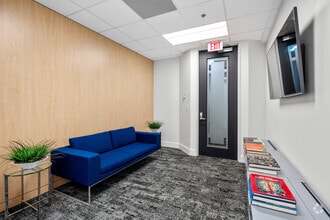 19495 Biscayne Blvd, Aventura, FL for lease Interior Photo- Image 2 of 7