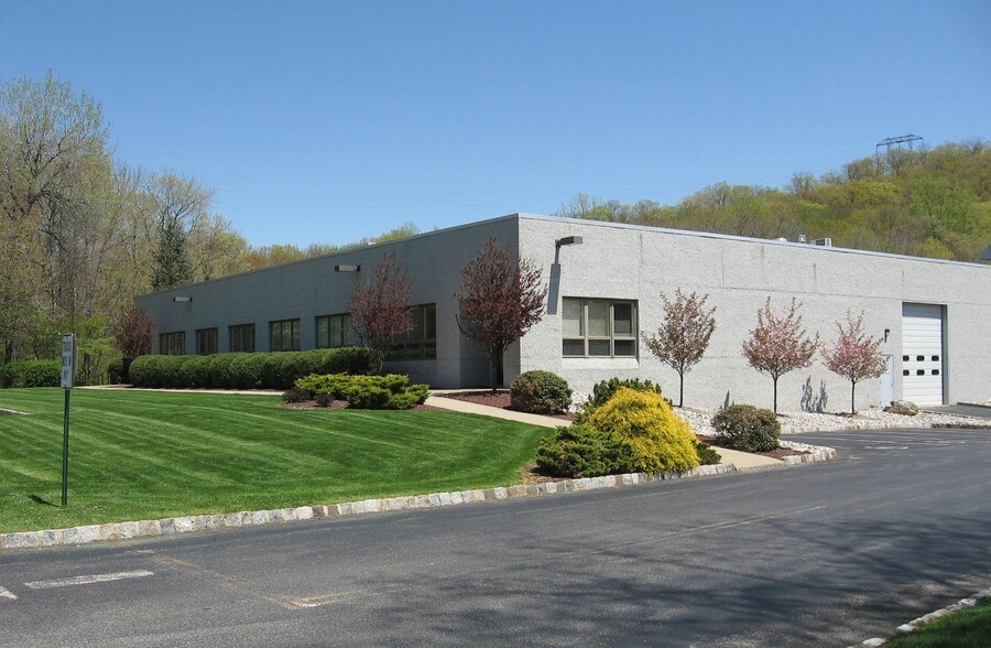 9 Mars Ct, Boonton, NJ for sale - Primary Photo - Image 1 of 1