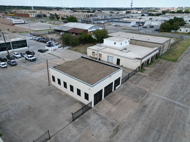 2616 White Settlement Rd, Fort Worth, TX for lease - Building Photo - Image 2 of 7