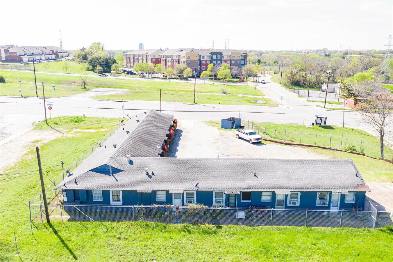 224 N Corinth Street Rd, Dallas, TX 75203