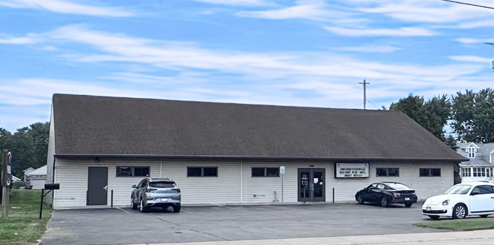 1605 S Main St, Oshkosh, WI for sale - Building Photo - Image 1 of 13