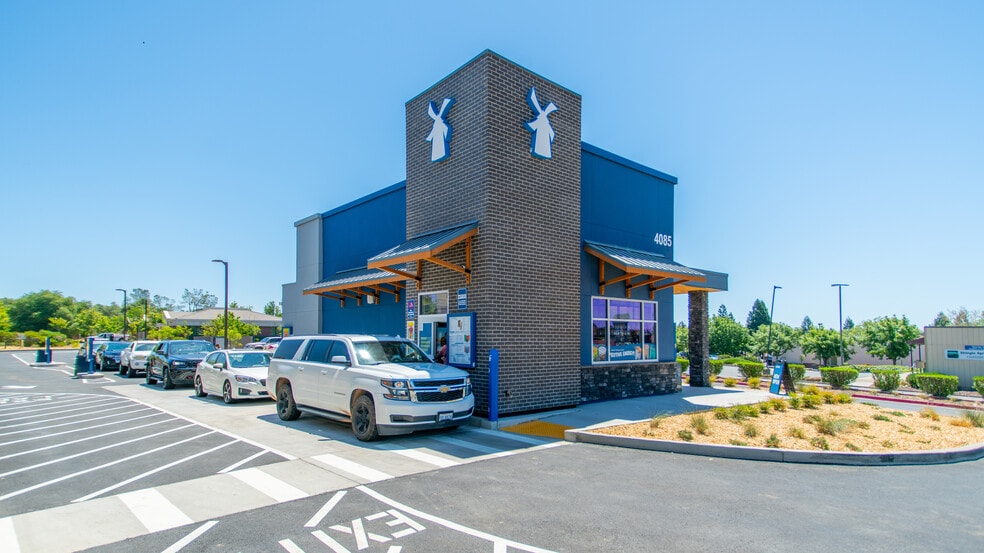 4085 Cameron Park Dr, Cameron Park, CA 95682 Dutch Bros Coffee