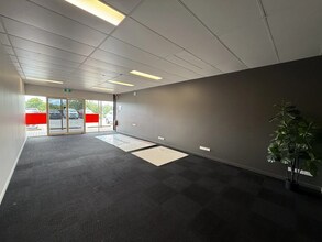 65 Grand Plaza Dr, Browns Plains for lease Interior Photo- Image 1 of 3