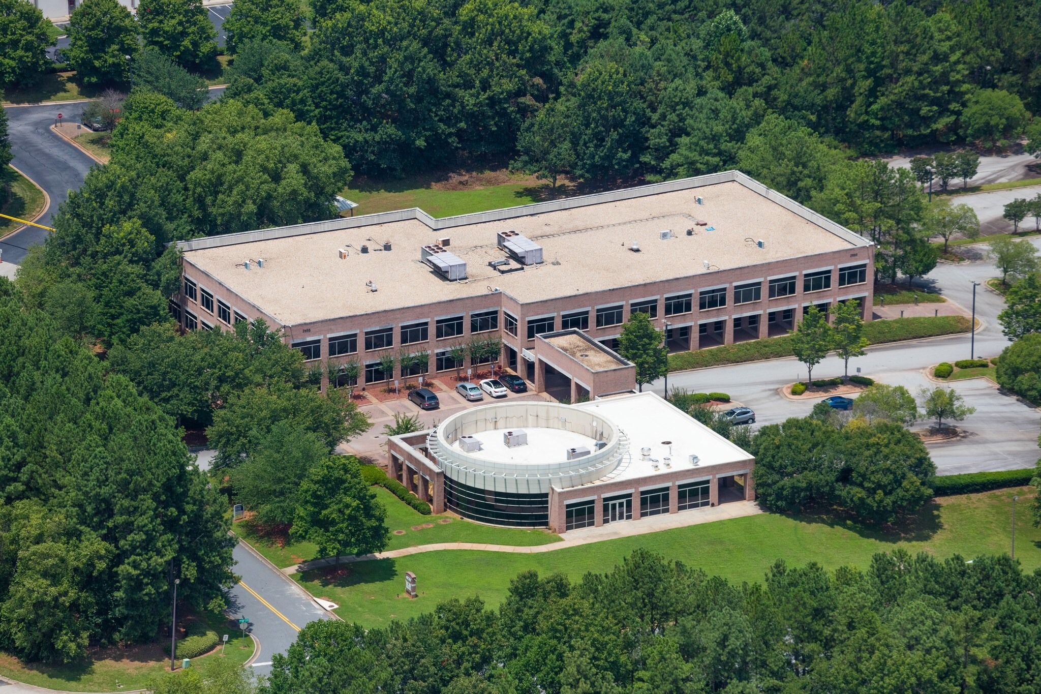 2855 Rolling Pin Ln, Suwanee, GA for sale Primary Photo- Image 1 of 1