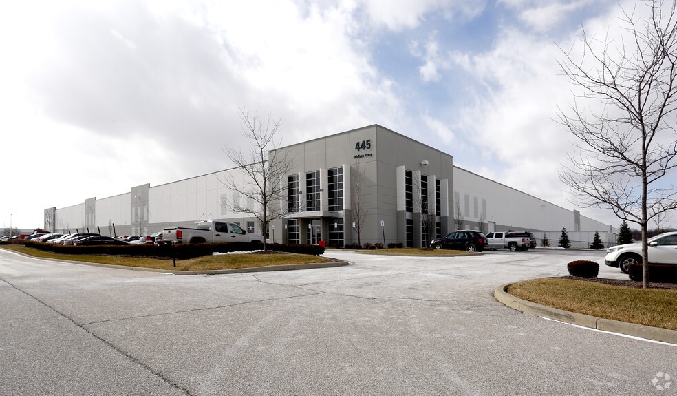 445 Airtech Pky, Plainfield, IN for sale - Primary Photo - Image 1 of 1