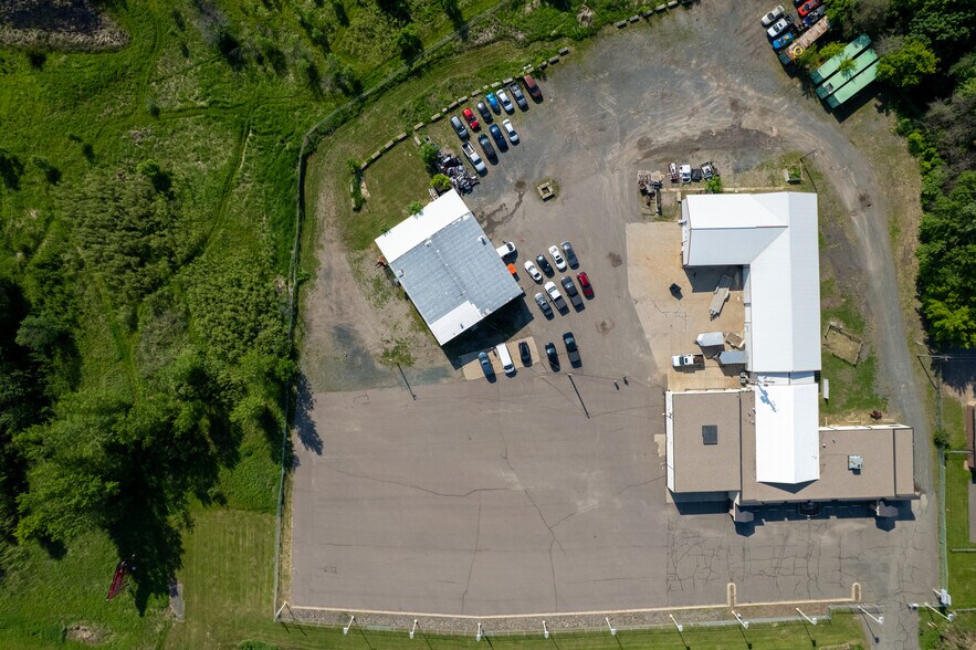 6671 Lake Blvd, Wyoming, MN for lease - Building Photo - Image 3 of 8