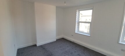 10-10A North Ln, Leeds for lease Interior Photo- Image 1 of 9