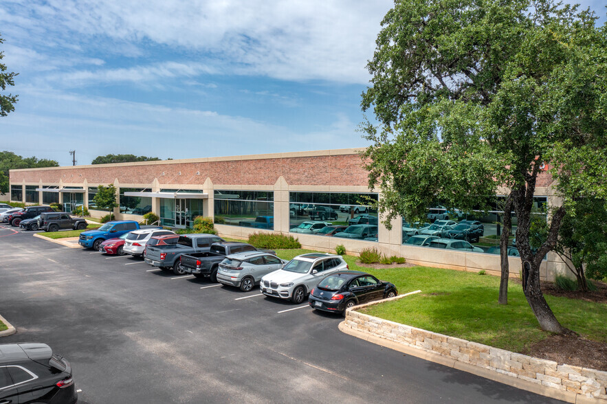 17319 San Pedro Ave, San Antonio, TX for lease - Building Photo - Image 3 of 17