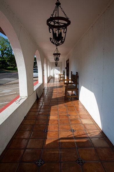 2505 Washington Ave, Waco, TX for lease - Building Photo - Image 2 of 20