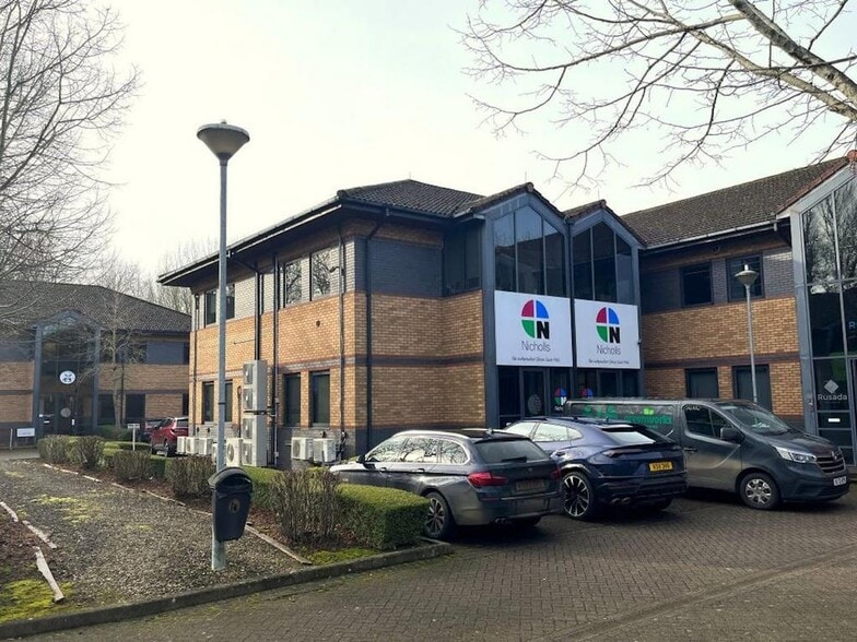 Trinity Way, Banbury for sale - Building Photo - Image 1 of 20