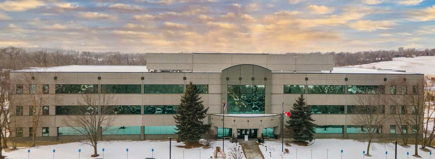 5005 N River Blvd NE, Cedar Rapids, IA for sale Building Photo- Image 1 of 1