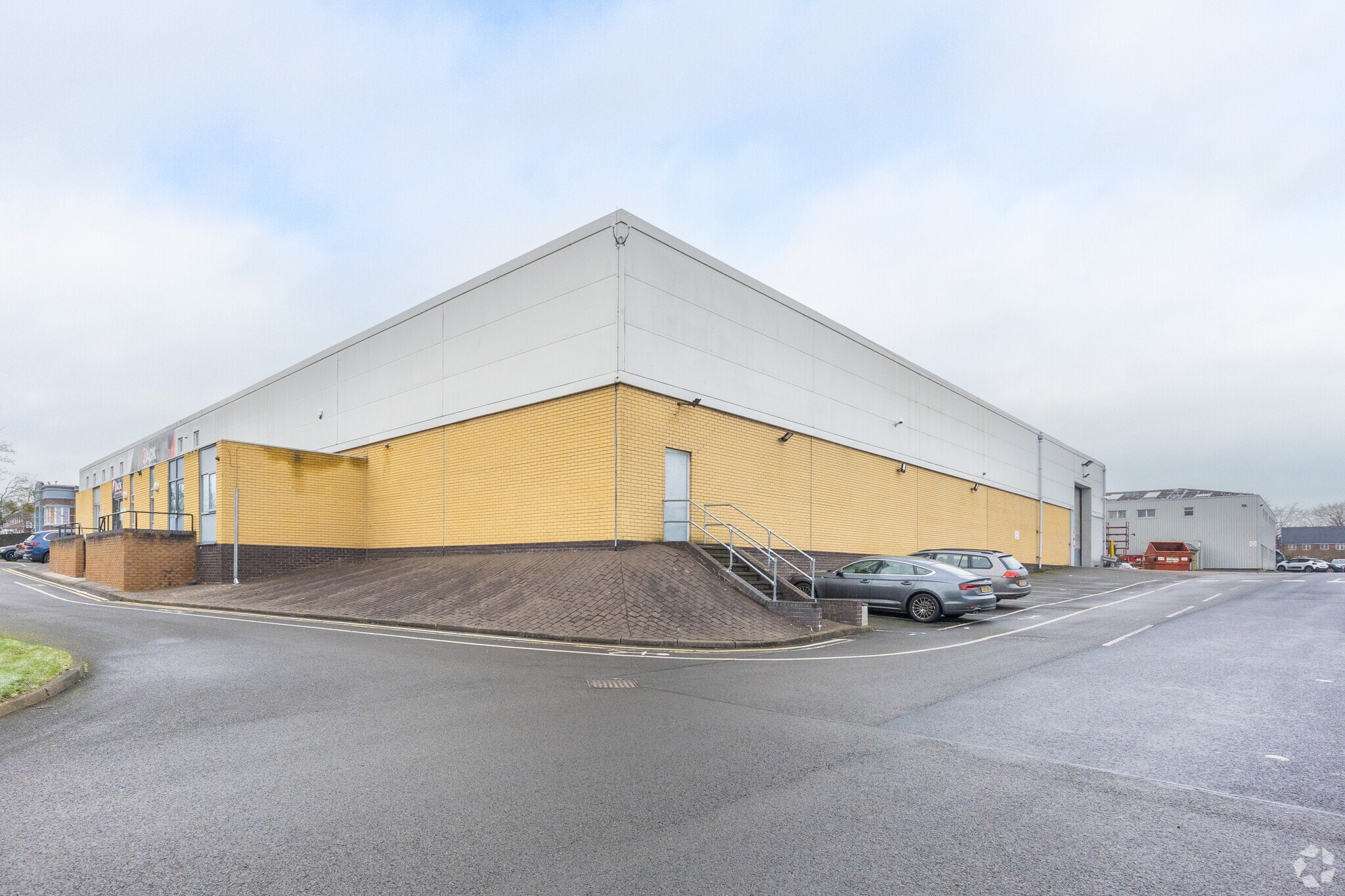 Torrington Av, Coventry for sale Primary Photo- Image 1 of 1