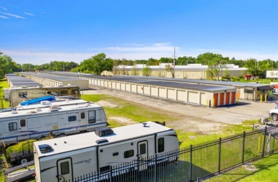 2581 Broadview Dr, Kissimmee, FL for lease - Primary Photo - Image 1 of 4