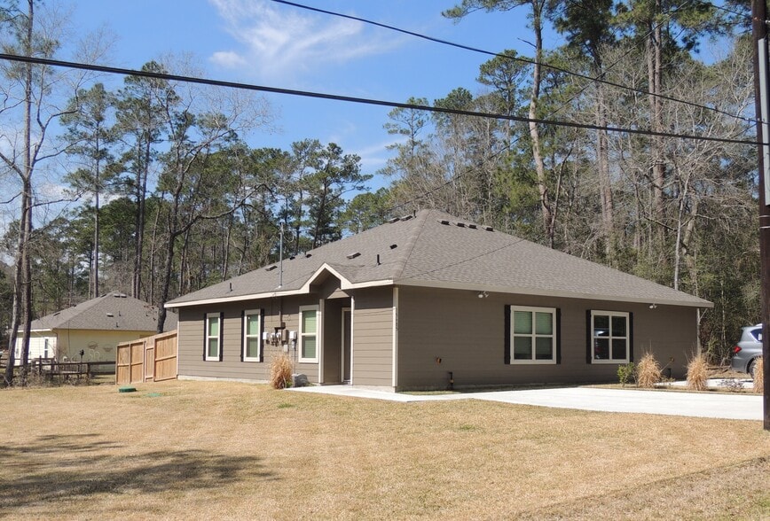 8 Duplexes portfolio of 8 properties for sale on LoopNet.com - Building Photo - Image 3 of 22