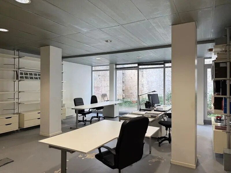 Office in Bordeaux for lease Building Photo- Image 1 of 7