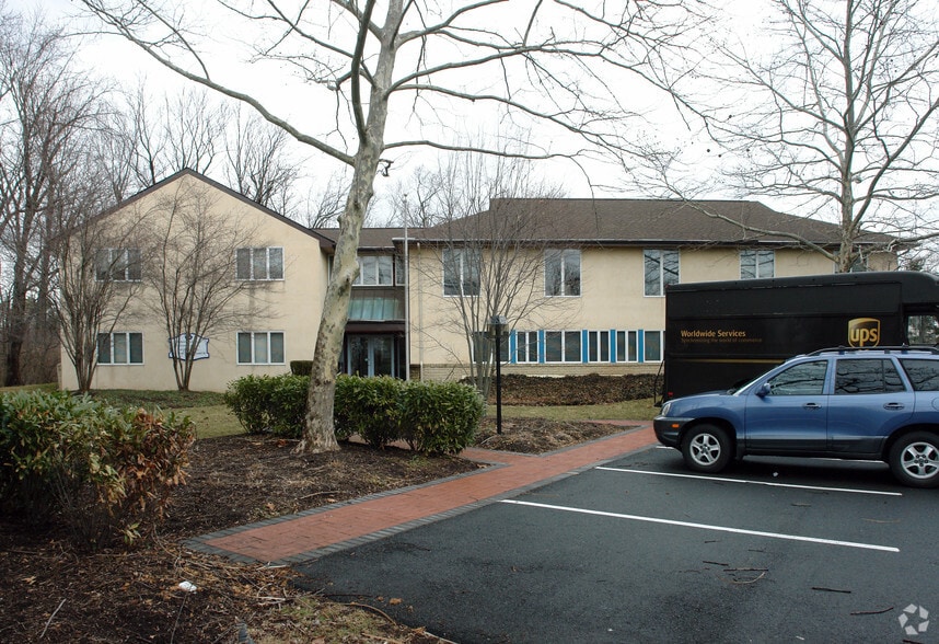 831 Dekalb Pike, Blue Bell, PA for sale - Building Photo - Image 3 of 15