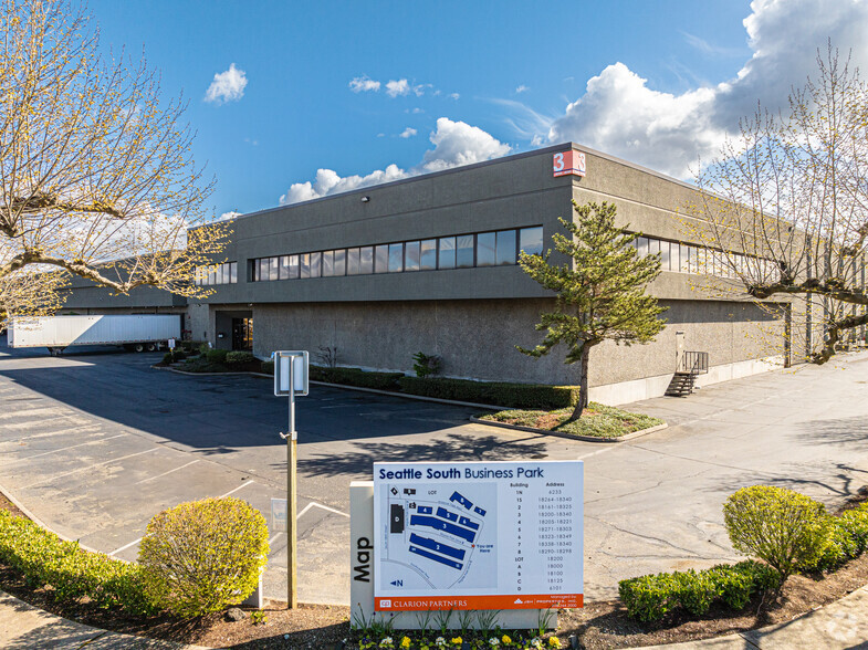 18200-18340 Segale Park Dr B, Tukwila, WA for sale - Primary Photo - Image 1 of 1